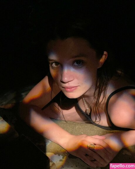 Rain Spencer model exclusive pic