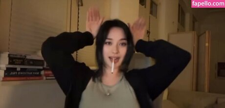 JadeyAnh nude model photo