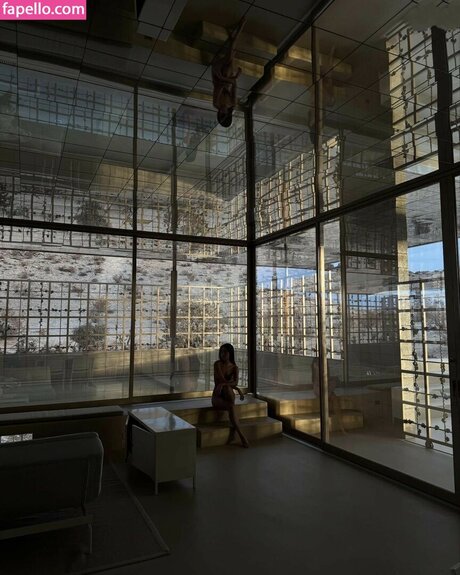 Nina Urgell Cloquell nude model gallery