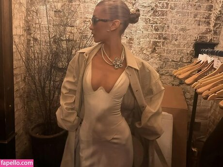 Bella Hadid hot pornstar photo