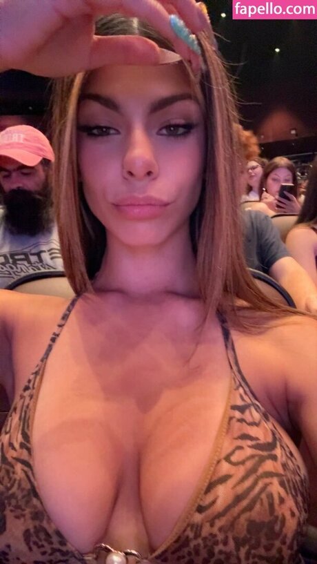 Julia Carrano nice actress pic