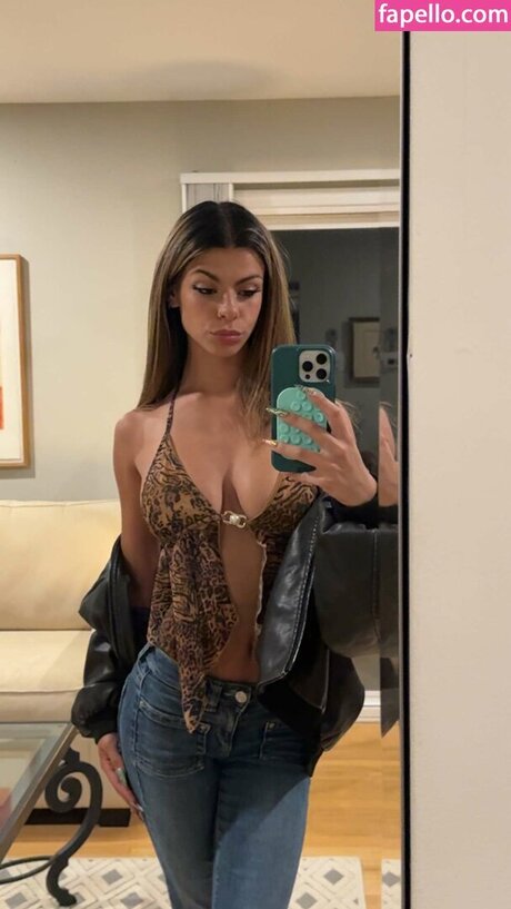 Julia Carrano Profile pic