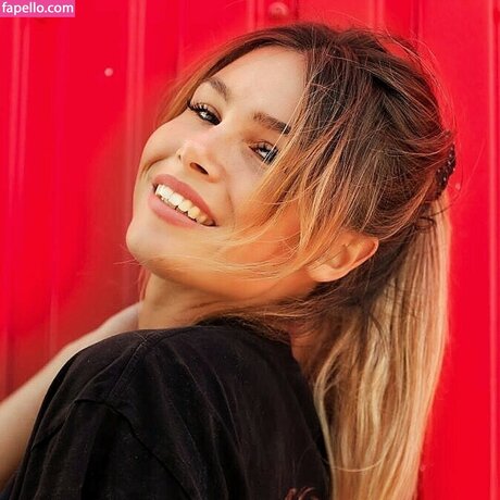 Tslanaxoxo free actress pictures