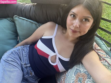 aygela hot star gallery