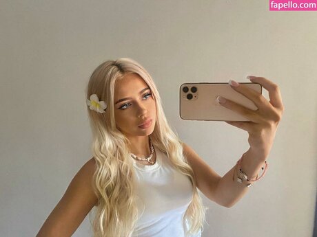 capriceaterrell nude pornstar galleries