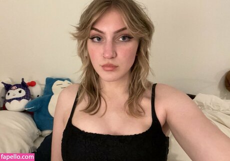 atrophicbtrfly sexy pornstar galleries