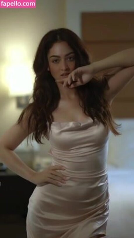 Sandeepa Dhar porn star pics