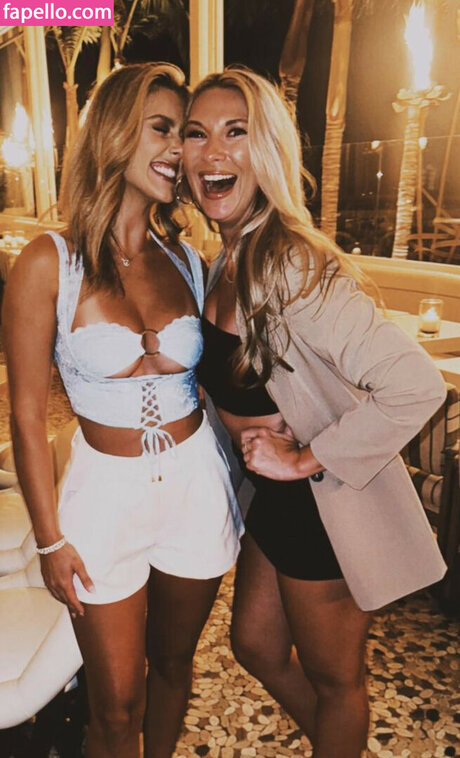 Sydney Segars porn actress pics