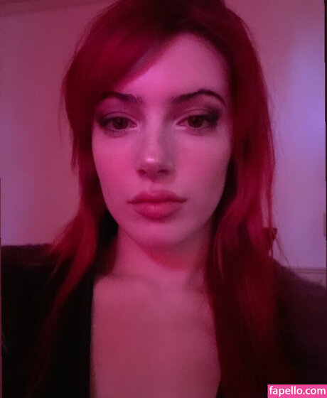 Solomonica De Winter model perfect picture