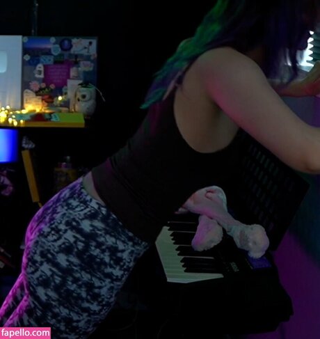 Rayactions model best picture