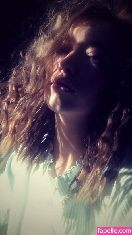 _agata kristi pretty star pic