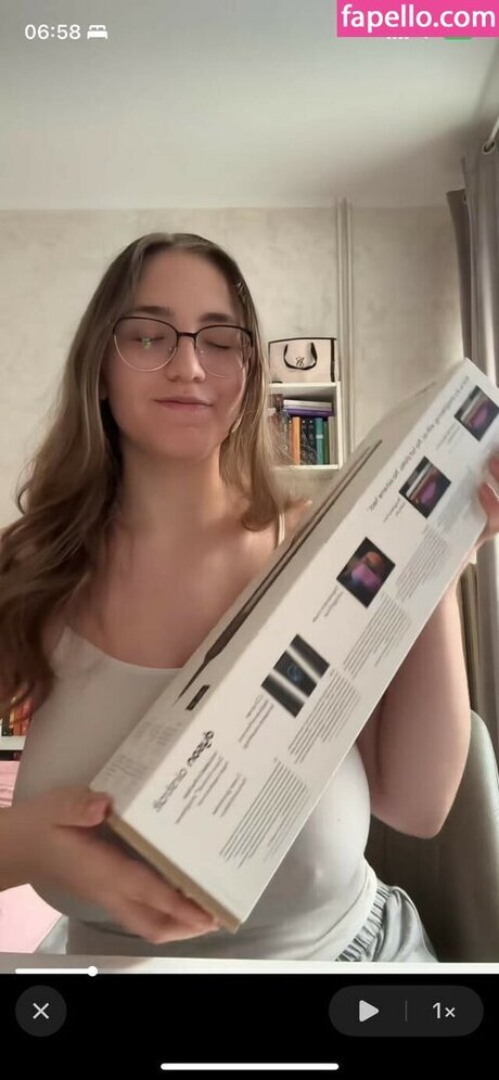 chiri francesca pornographic model image