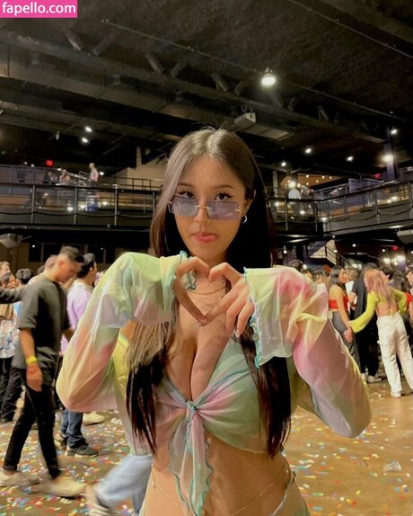 avgella model beautiful pictures