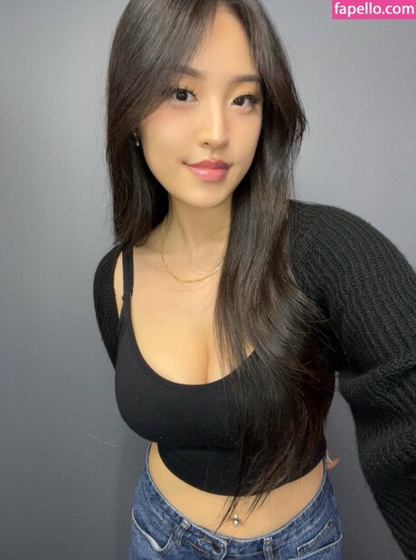 avgella pornstar nude image