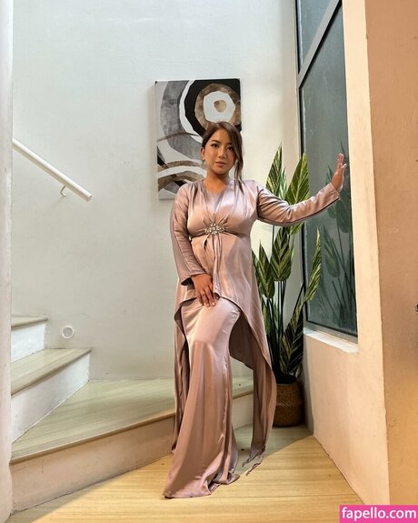 Zizi Wong star exclusive pic