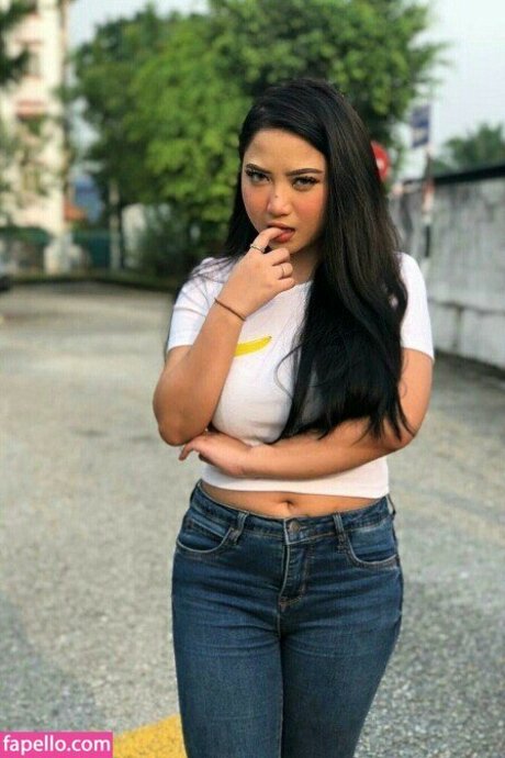 Zizi Wong free star images