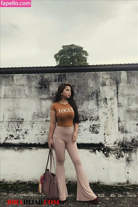 Zizi Wong adult actress galleries