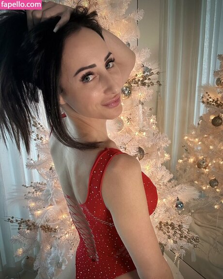 Dr Shelly model erotic photos