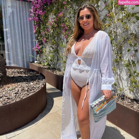 Sophie Williams nude star image