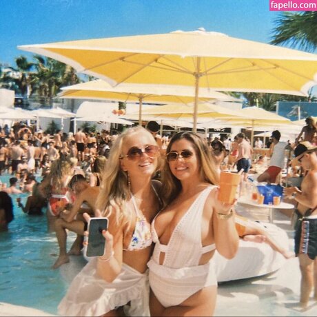 Sophie Williams star beautiful galleries