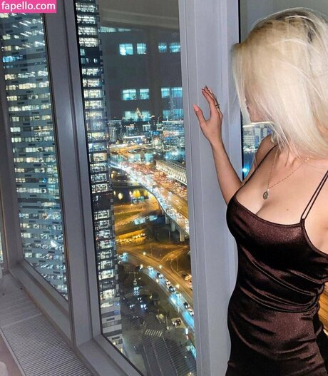 leradiller pornstar erotic pic