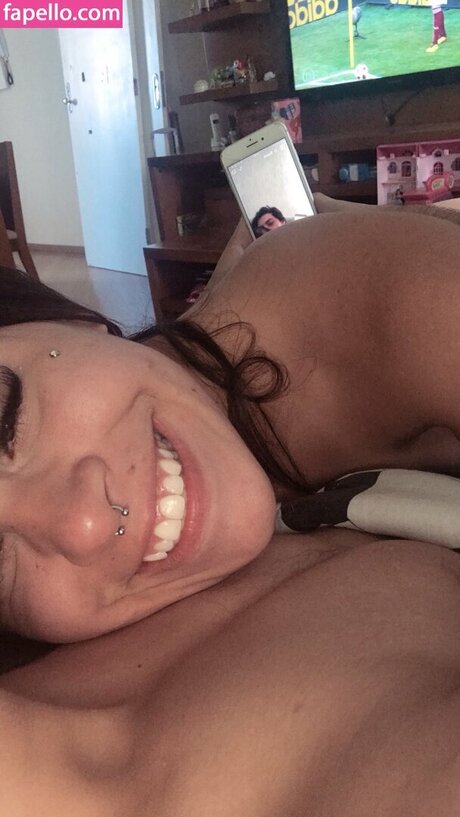 Priscila Evelyn star free image