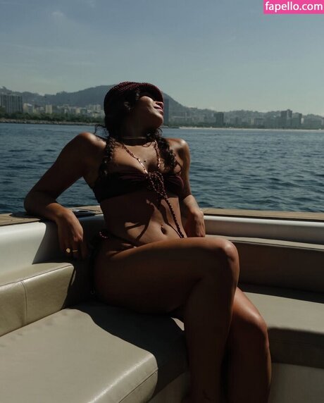 Priscila Evelyn xxx actress photo