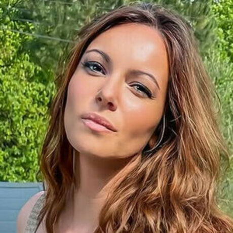 Laeticia Versa pretty pornstar photo