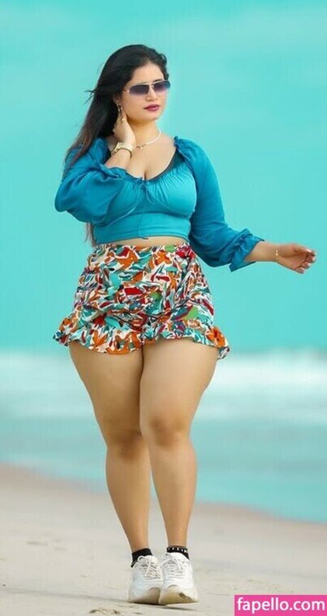 Pavitra Poojary adult model image