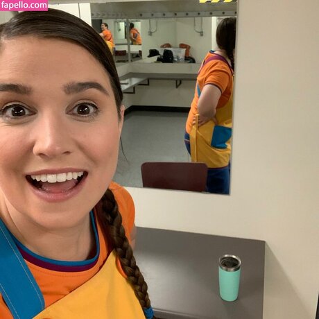 Caitlin Claessens star adult galleries