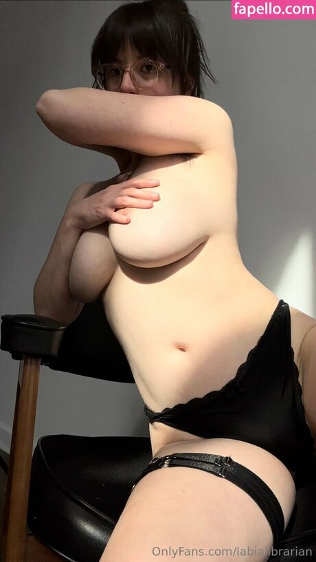 Labia Librarian star naked picture
