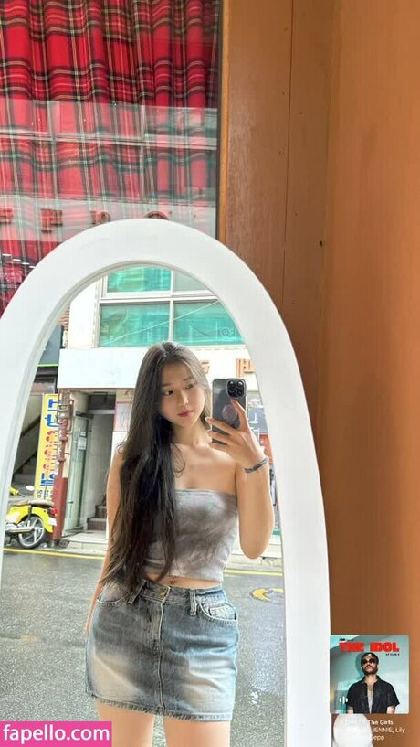 Priscila Ju naked model img