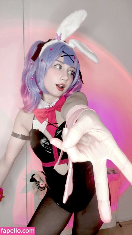 Lilyshibe sex model galleries