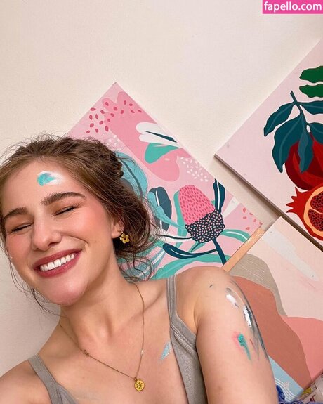 Alaurabidingcitizen model pretty archive