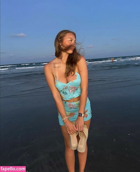 Jamie Gilbert top model picture