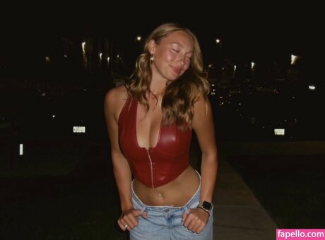 Jamie Gilbert erotic actress photos