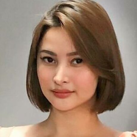 Mitzina Larino model top photo