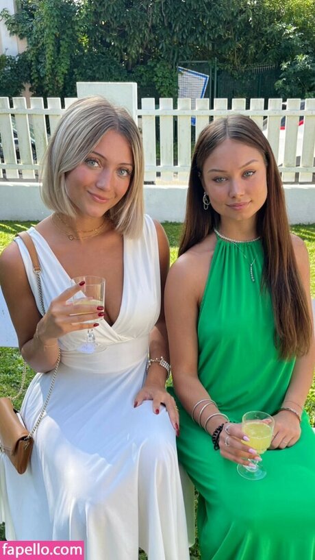 Hello__iris star perfect pic