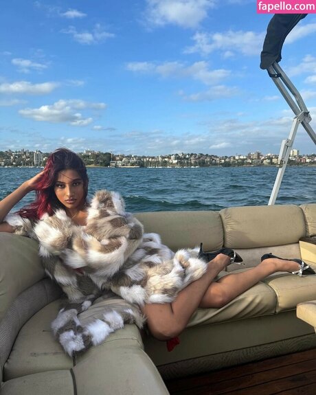 Lara Raj pornstar hd archive