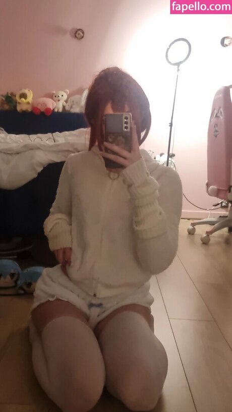 leikyu model hd photo