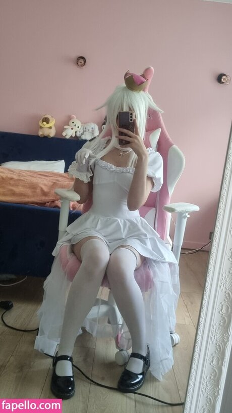 leikyu model nudes picture