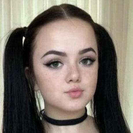 leialittle pornstar perfect gallery