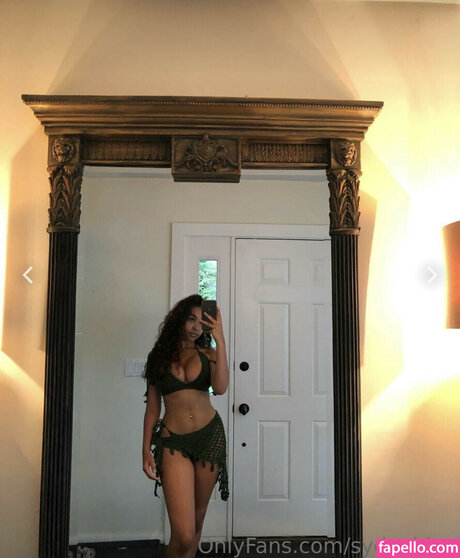 sydswrldxo pornstar xxx pic