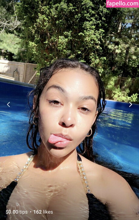 sydswrldxo pornstar sexy picture