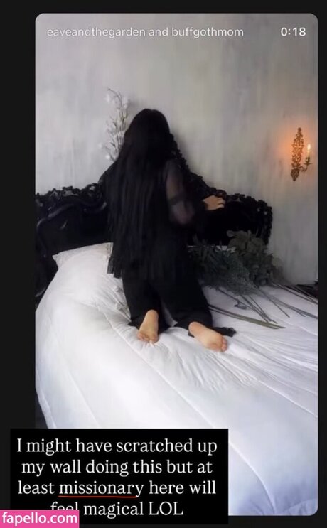 BuffGothMom pornographic star gallery