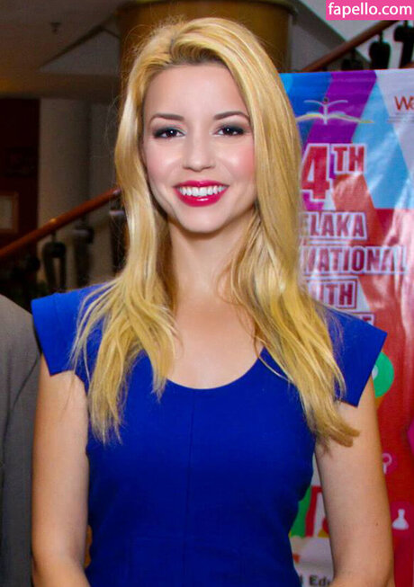 Masiela Lusha perfect model gallery