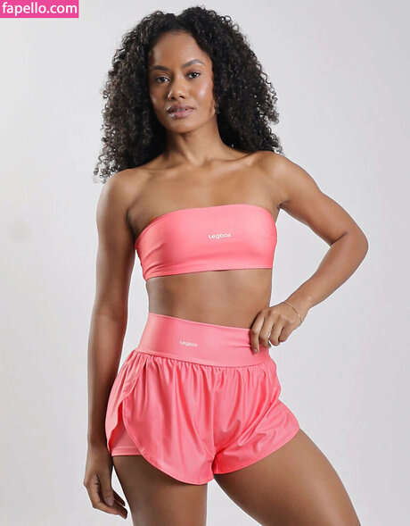 Acassia Diniz sexy star pics