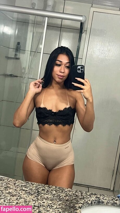 Lais Miranda sex model pic