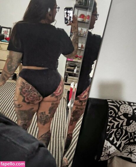 jimi22red star naked pic