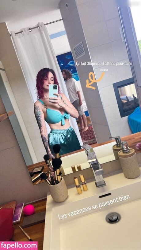 maghla_ nudes model img